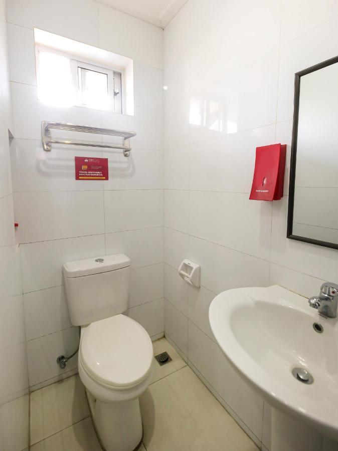 Oyo 842 City Smiles Apartelle San Juan  Luaran gambar