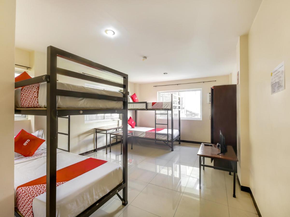 Oyo 842 City Smiles Apartelle San Juan  Luaran gambar